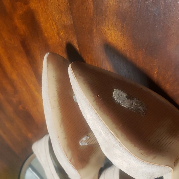 Pumps - Picture 5 of 6